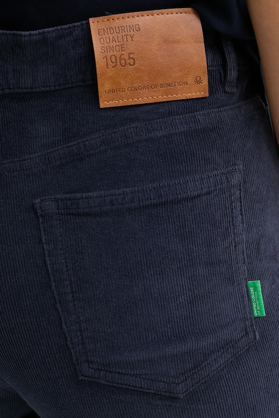 United Colors of Benetton spodnie granatowy 41ULDE029