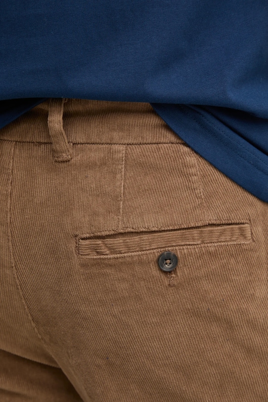 United Colors of Benetton pantaloni de catifea cord maro 41ULUF04Z