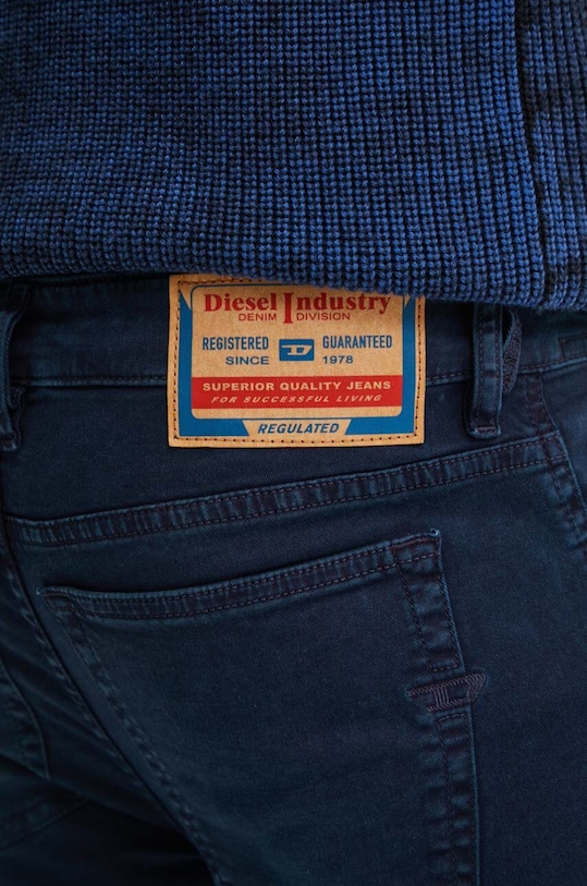 Diesel jeansy 1979 SLEENKER granatowy A03594.0ENAK