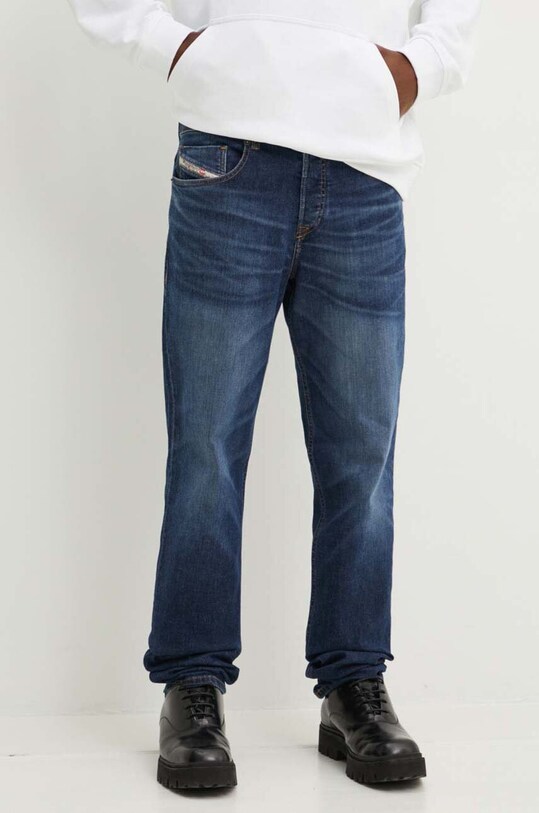 Diesel jeansi 2023 D-FINITIVE L.34 PANTALONI albastru A10231.09J47