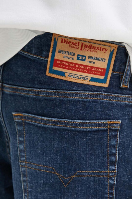 Diesel jeansi 2023 D-FINITIVE L.34 PANTALONI albastru A10231.09J47
