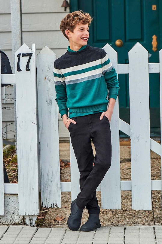 Dětské kalhoty Mayoral slim fit basic látka černá 582.7C.Junior.9BYH