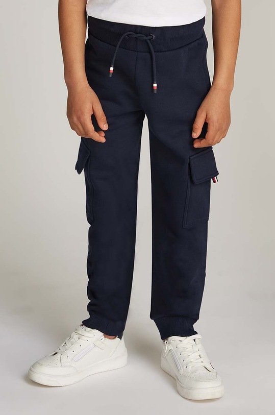 Dětské tepláky Tommy Hilfiger MONOTYPE FLEECE pletenina námořnická modř KB0KB09239.9BYH.128.176