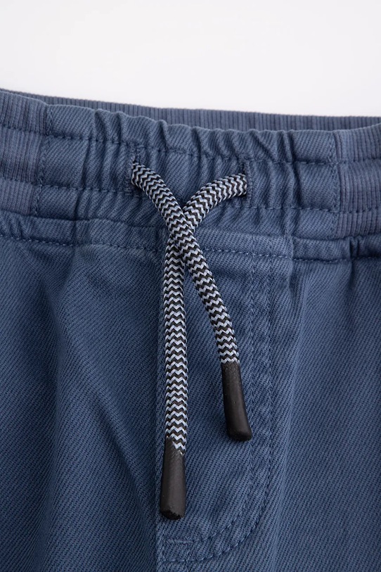 Dětské bavlněné kalhoty Coccodrillo námořnická modř ZC4119101WBJ