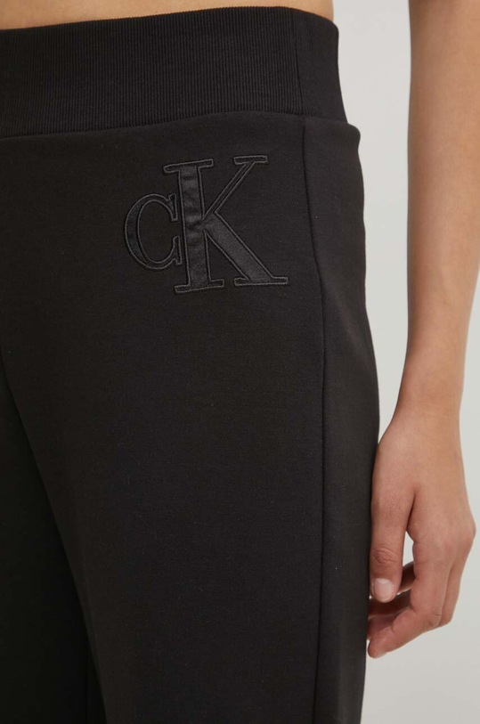 Calvin Klein Jeans spodnie dresowe czarny J20J223588