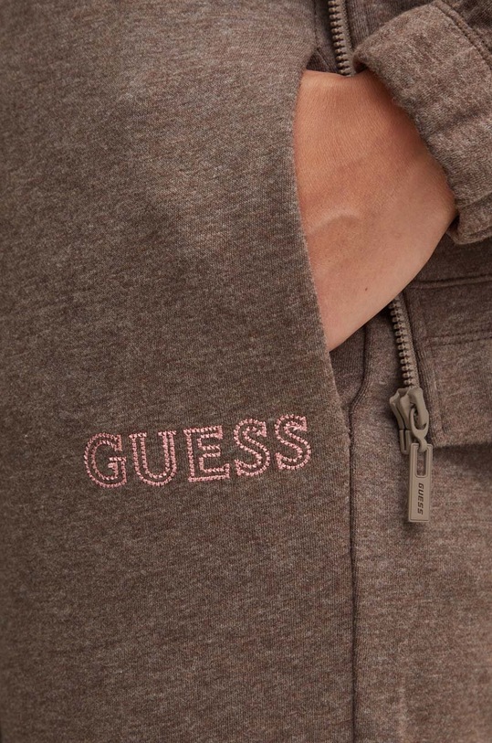 Παντελόνι φόρμας Guess NOÉMIE καφέ V4YB04.KC3D2