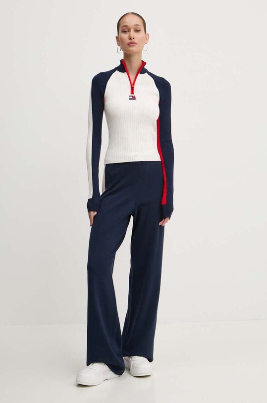 Tommy Jeans spodnie dresowe DW0DW18532 granatowy AW24