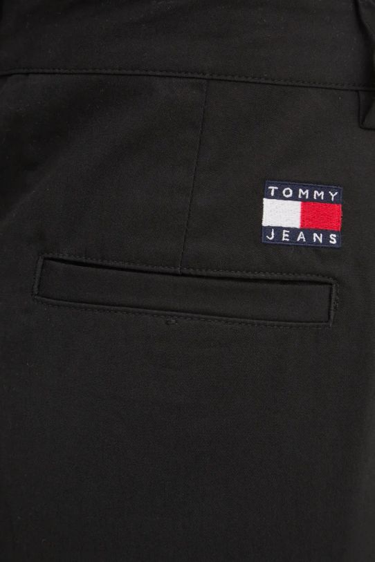 Hlače Tommy Jeans crna DW0DW18592