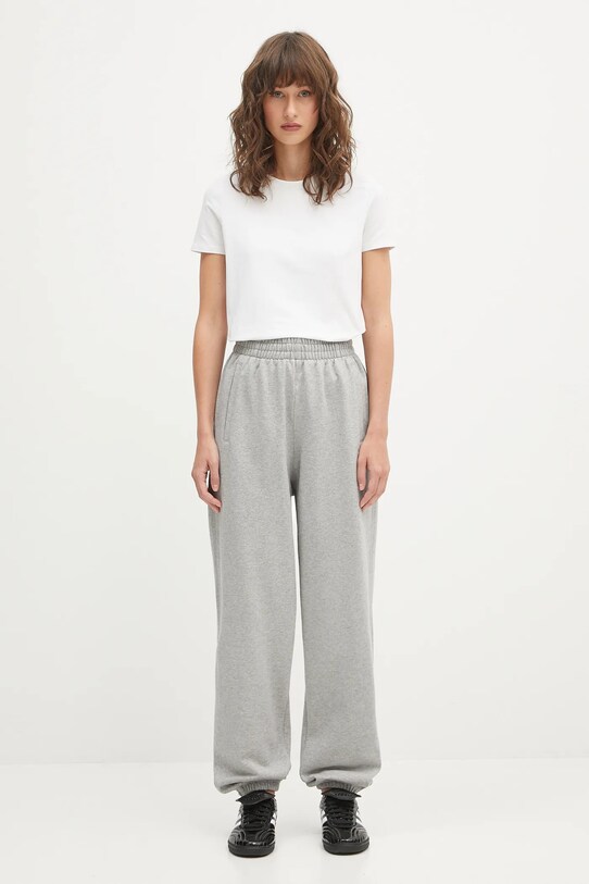 adidas Originals spodnie dresowe bawełniane Essential IY4988 szary