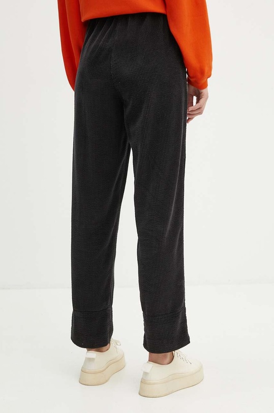 Odjeća Hlače od samta American Vintage PADO137H24 crna