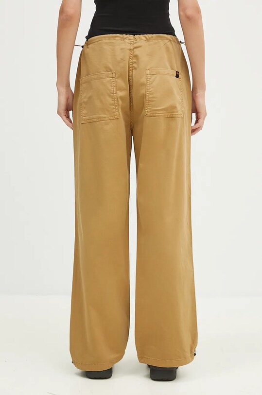 Oblečenie Nohavice Alpha Industries Cargo Jogger Pant 148024 béžová