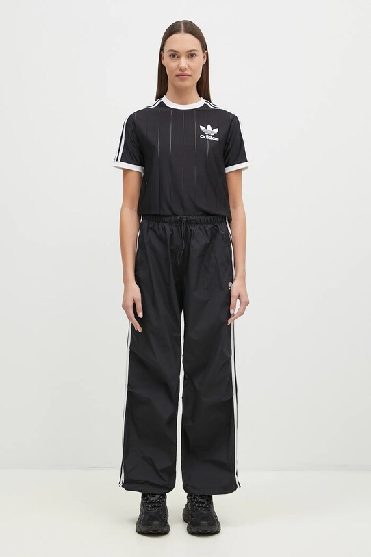 adidas Originals spodnie Adicolor czarny IY7251