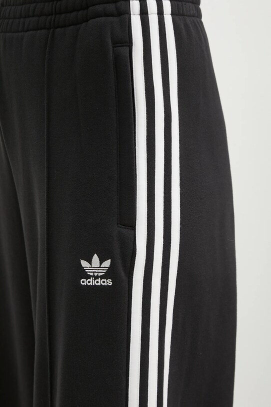 adidas Originals joggers Adicolor black IY7255
