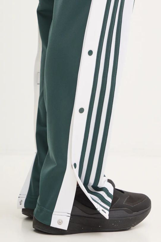 adidas Originals spodnie dresowe Adibreak Pant zielony IZ2761