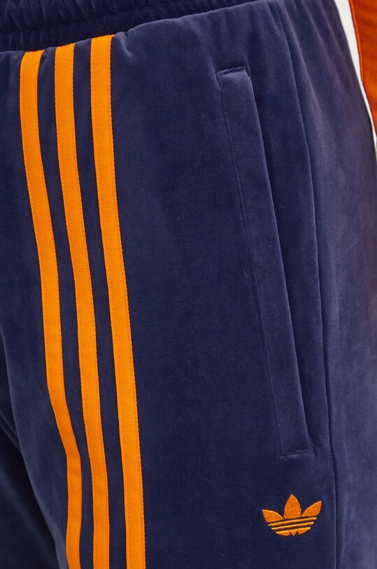 Donji dio trenirke od velura adidas Originals 70s Velour Track Pant mornarsko plava JN8290