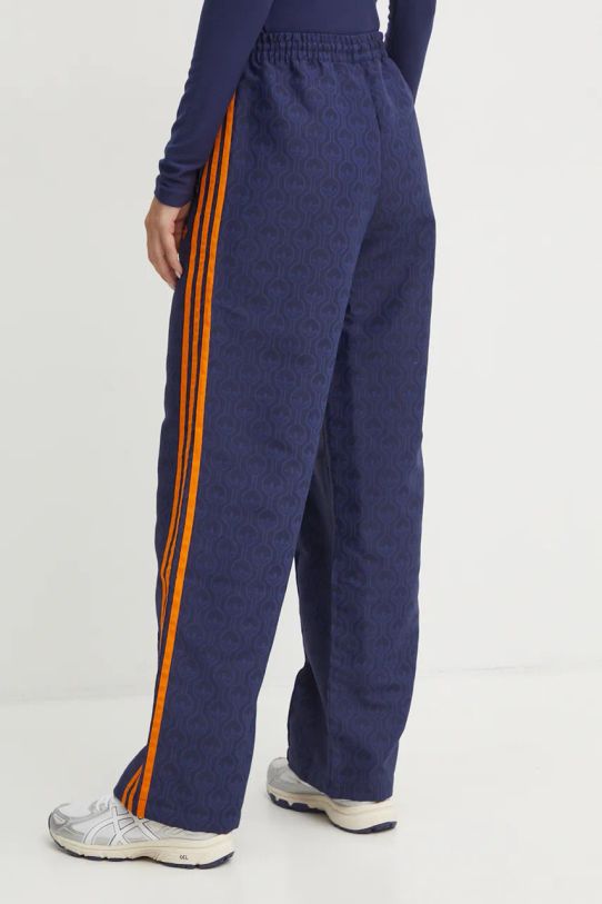 Odzież adidas Originals spodnie Oversized Monogram Track Pant JN8306 granatowy