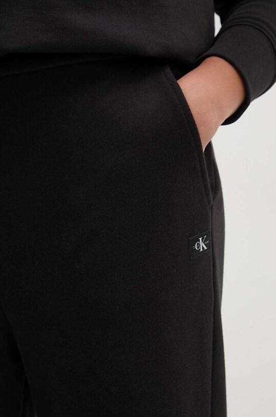 Calvin Klein Jeans spodnie dresowe bawełniane czarny J20J224443
