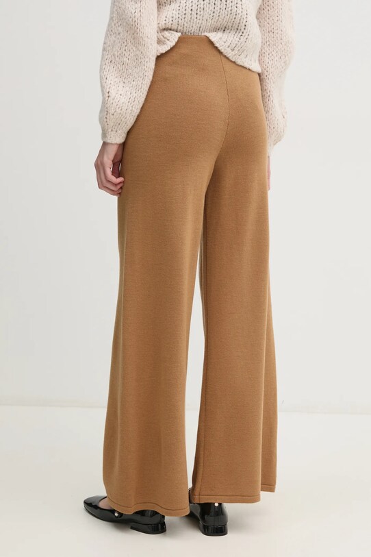 Oblečenie Nohavice Sisley 122NMF00D béžová