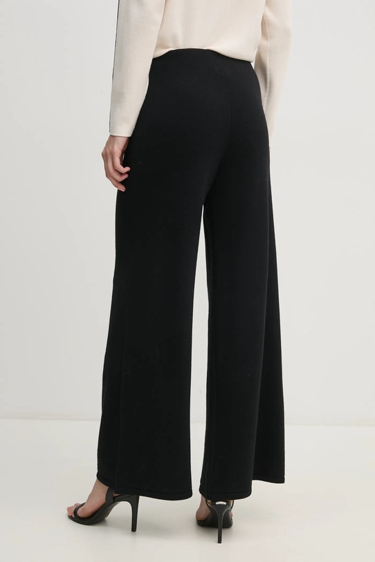 Одяг Штани Sisley 122NMF00D чорний