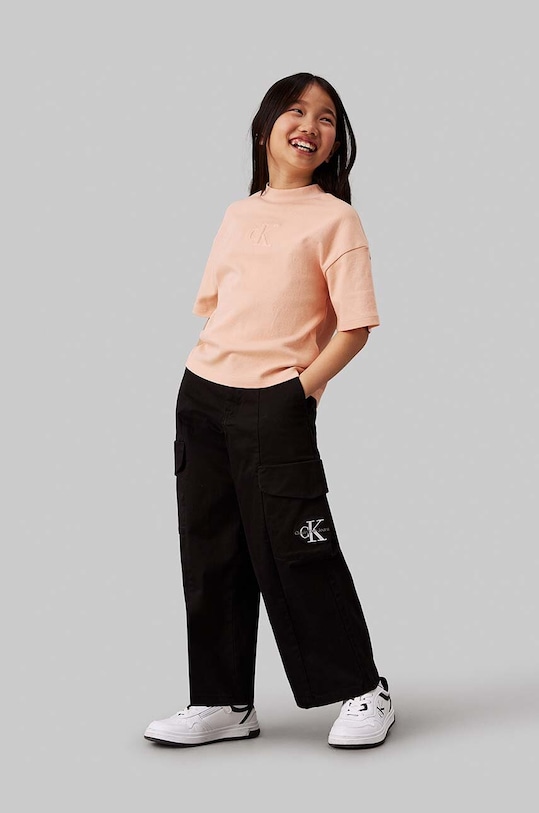 Dětské kalhoty Calvin Klein Jeans UTILITY CARGO PANTS látka černá IG0IG02513.9BYH.116