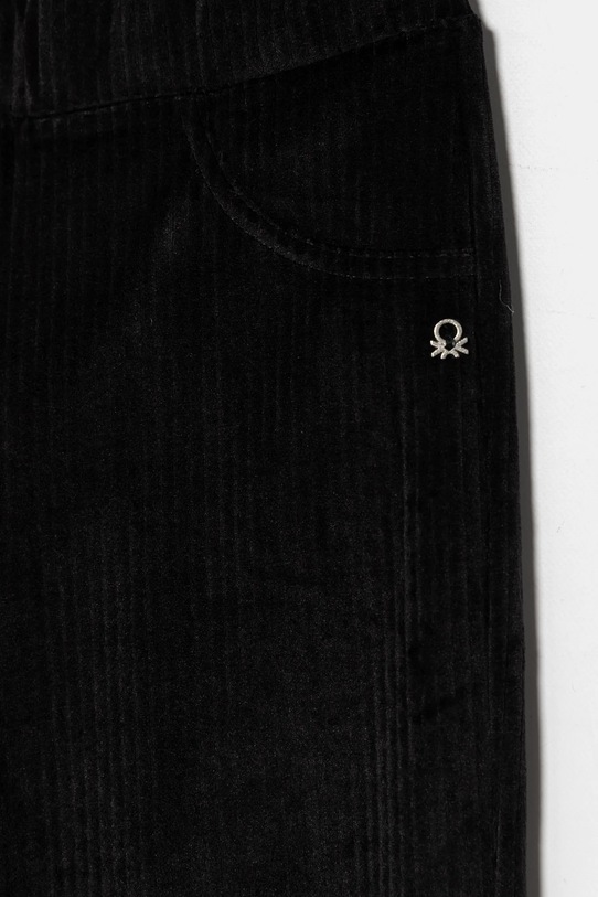 Момиче Детски кадифен панталон United Colors of Benetton 37JBCF05J.G.Seasonal черен