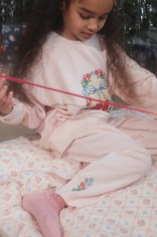 Konges Sløjd spodnie dresowe dziecięce VELOU PANTS GOTS KS102133 beżowy