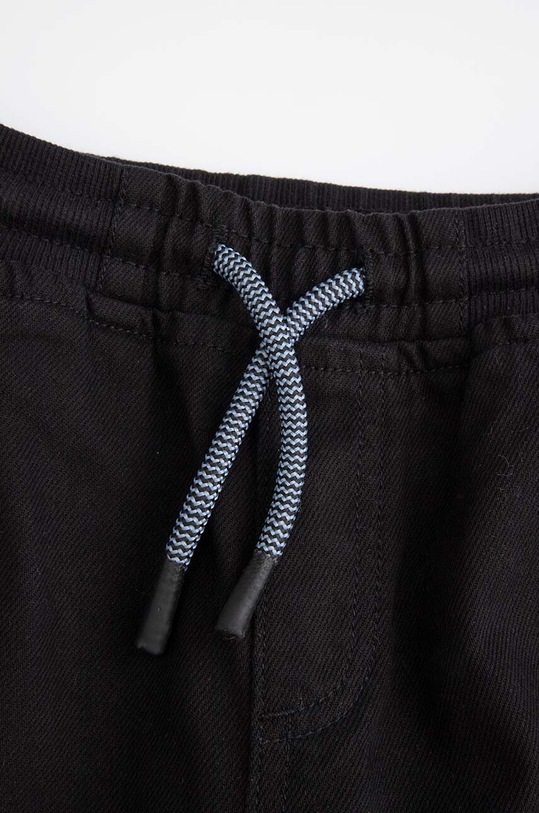 Детски памучен спортен панталон Coccodrillo черен ZC4119101WBK
