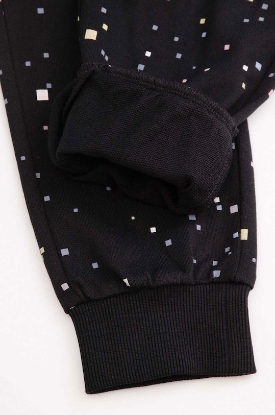 Coccodrillo spodnie dresowe bawełniane dziecięce ZC4120102WBK czarny