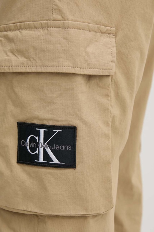 Calvin Klein Jeans spodnie beżowy J30J325900