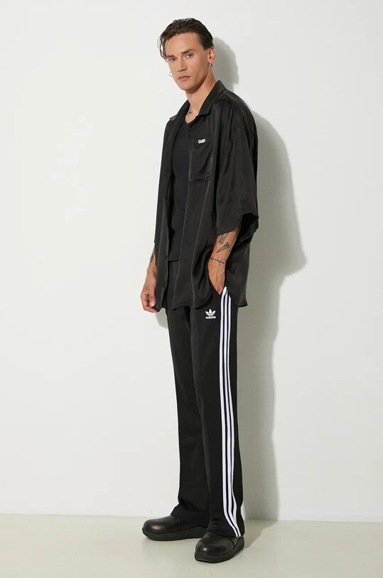 Спортен панталон adidas Originals Adicolor 70s Track Pant IZ4807 черен AW24