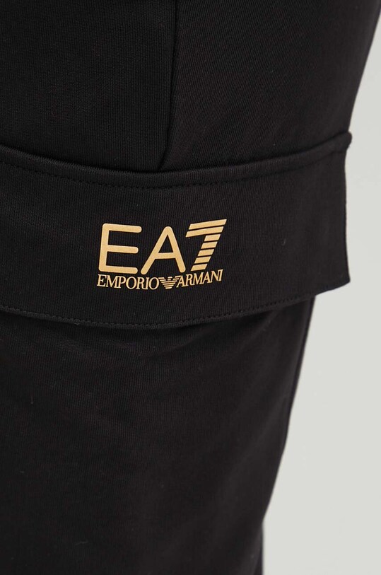 Pamučni donji dio trenirke EA7 Emporio Armani crna PJVRZ.8NPP67.0208