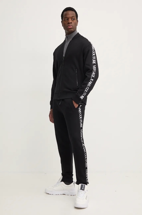 Pamučni donji dio trenirke Versace Jeans Couture 77GAAC02.CF02C crna AW24