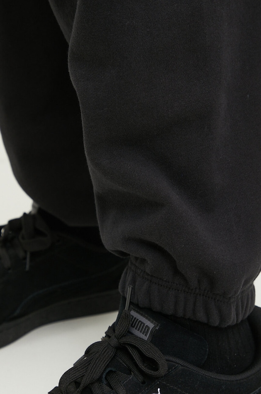 Vans spodnie dresowe VN000G6HBLK1 czarny