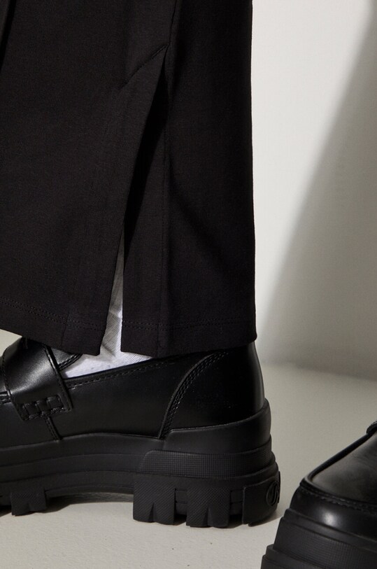 Спортивные штаны Puma T7 Classics Play Paris Flared 626809 чёрный