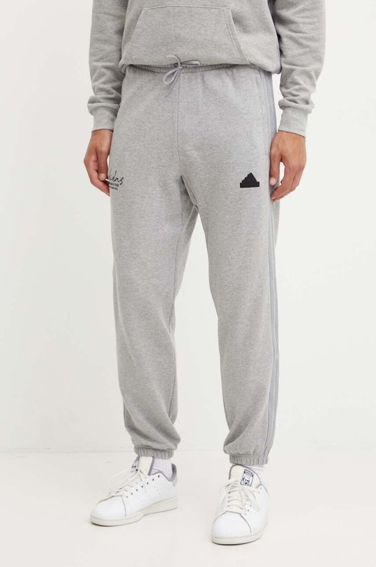 adidas spodnie dresowe Brand Love aplikacja szary IW3538