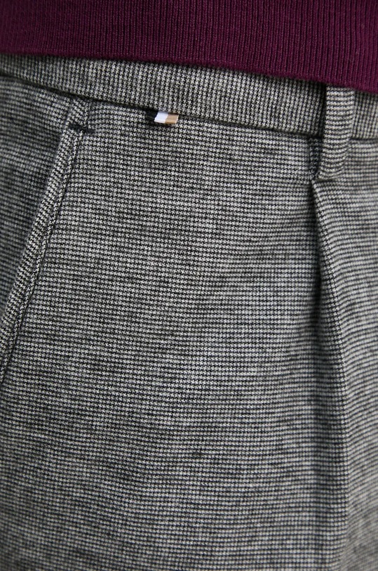 BOSS pantaloni gri 50524396