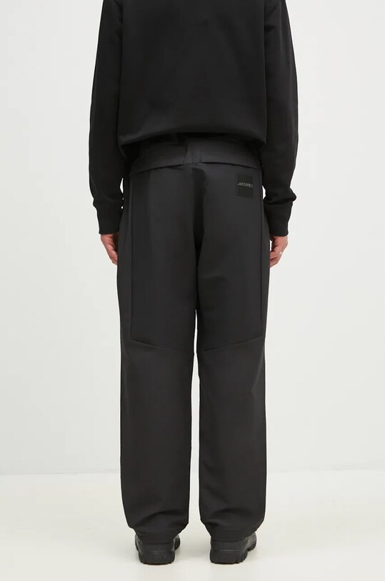 Odjeća Donji dio trenirke adidas National Geographic Pant IX7923 crna