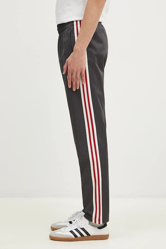 Спортен панталон adidas Originals Manchester United Beckenbauer Track Pant IY0044 сив AW24