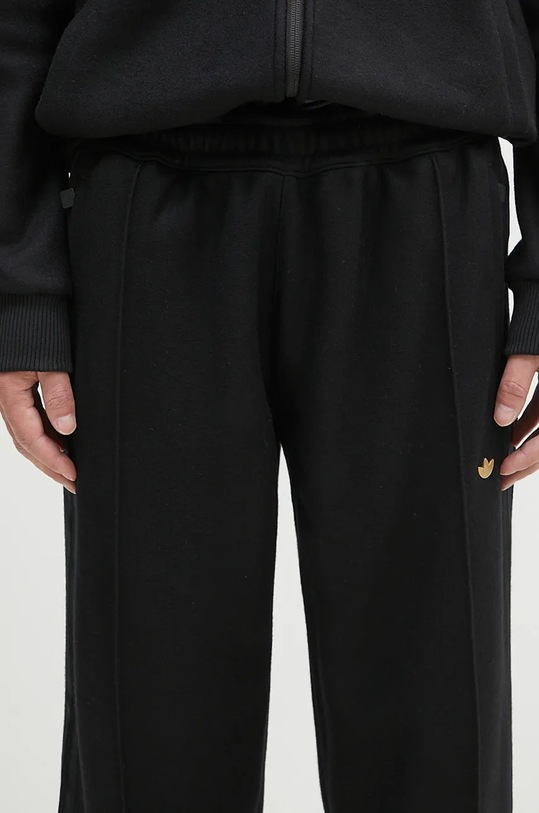 Tepláky s příměsí vlny adidas Originals Track Pant černá IY0426