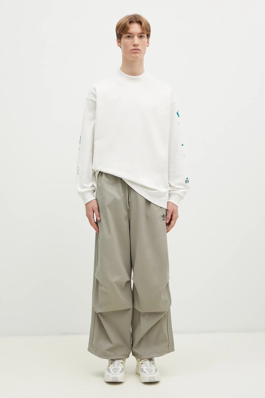 adidas Originals joggers Parachute Pant IZ4849 green