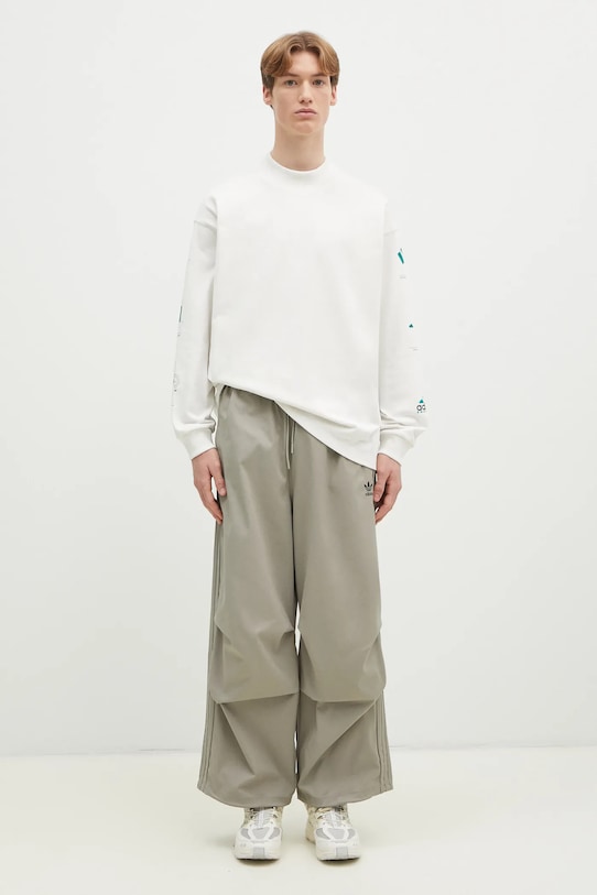 adidas Originals joggers Parachute Pant IZ4849 green