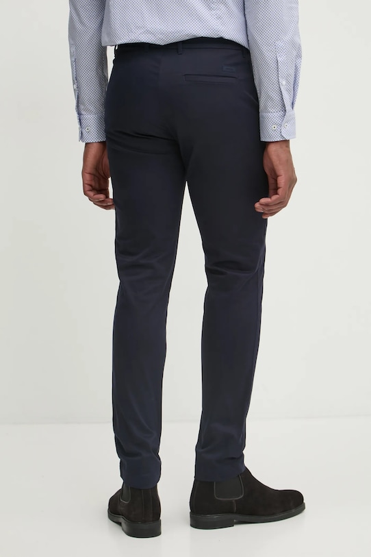 Odzież Calvin Klein spodnie K10K113429 granatowy