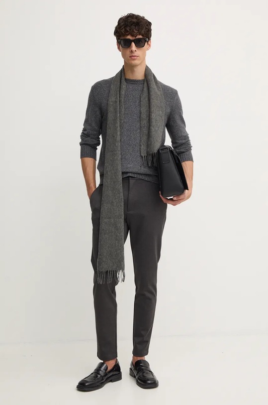 Kalhoty Calvin Klein K10K113647 šedá SS25