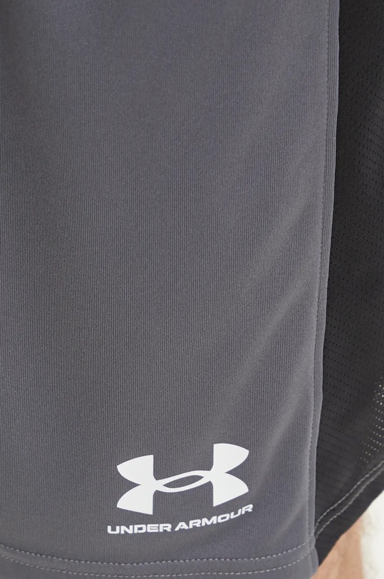 Under Armour pantaloni scurți de antrenament Challenger gri 1379507
