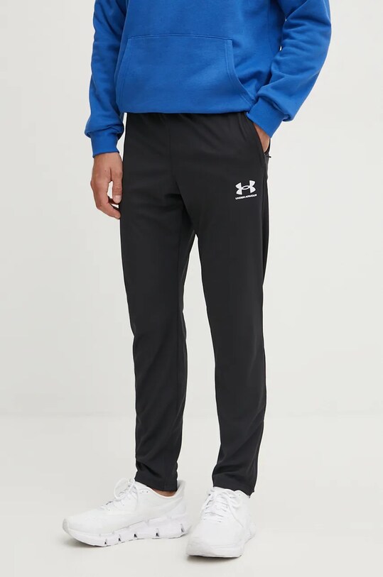 Under Armour pantaloni de antrenament Challenger tricotaj negru 1382602