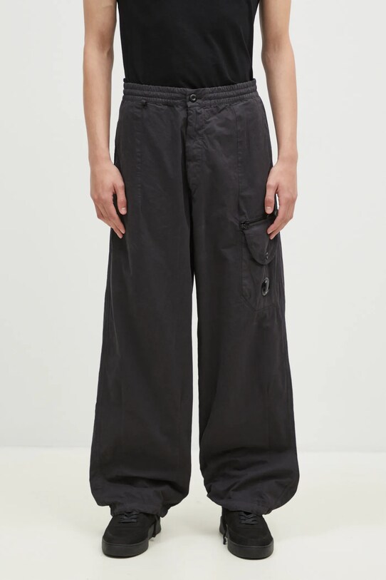 C.P. Company spodnie bawełniane Microreps Boxy Lens Cargo Pants gładkie czarny 17CMPA178A006134G