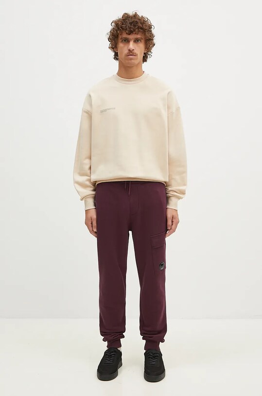 Bavlnené tepláky C.P. Company Diagonal Raised Fleece Cargo Sweatpants 17CMSP017A005086W fialová