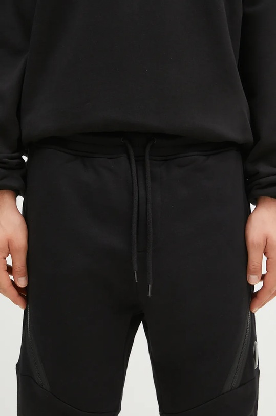 Бавовняні спортивні штани C.P. Company Diagonal Raised Fleece Lens Sweatpants чорний 17CMSP084A005086W