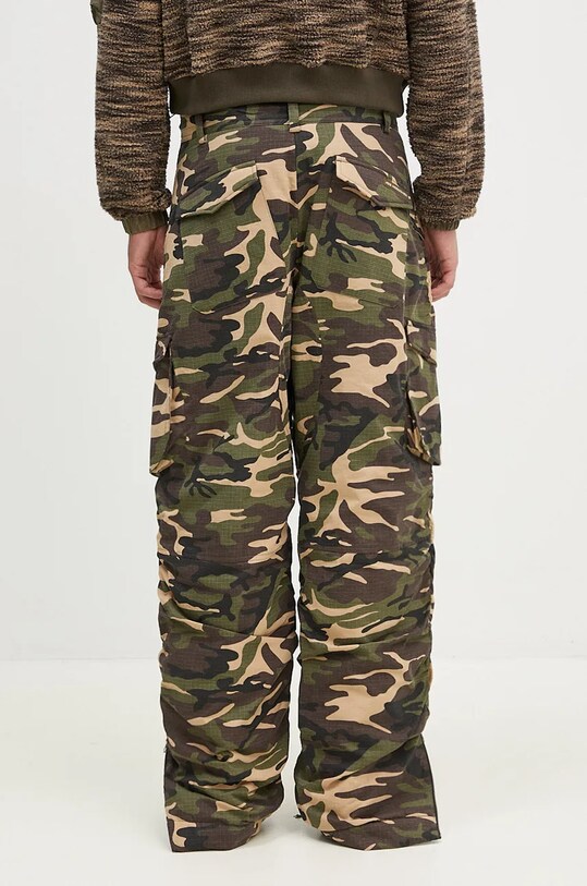 Abbigliamento Andersson Bell pantaloni bilaterali Reversible Padded Camouflage Cargo Pants apa688m verde
