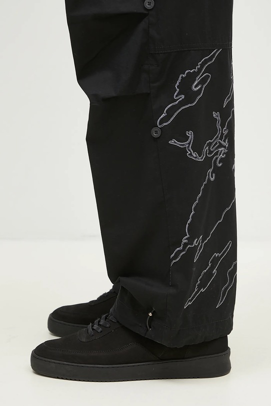 Памучен панталон Maharishi Bonsai Landscape Loose Snopants черен 5346.BLACK